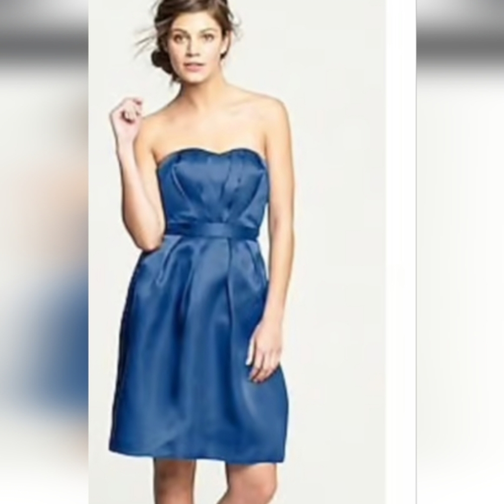 Strapless Stunner!
